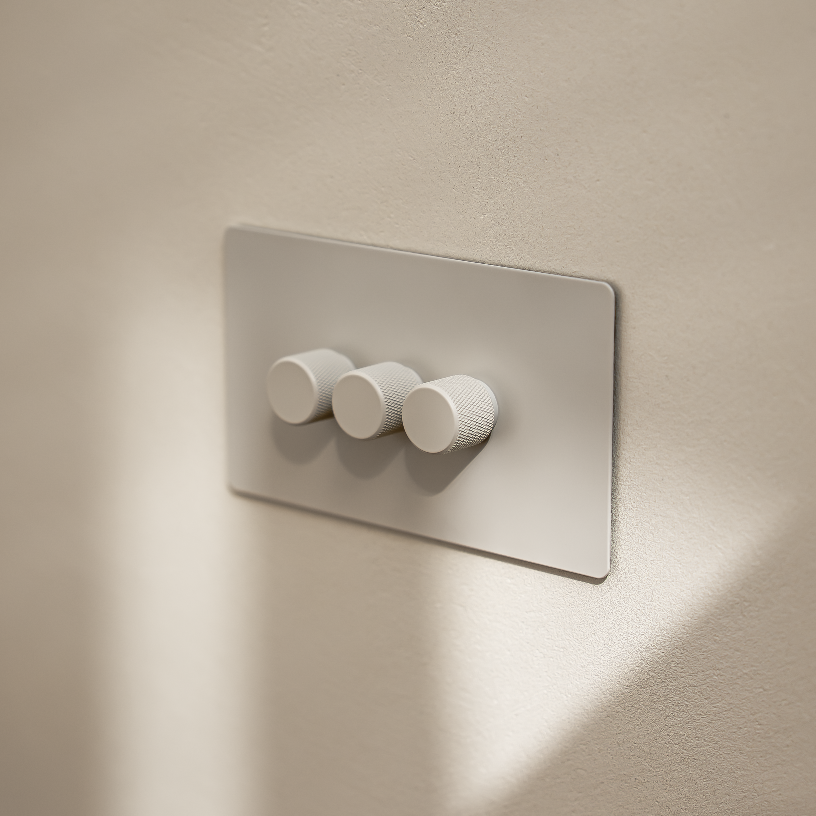 3 gang cream white led multiway dimmer switch