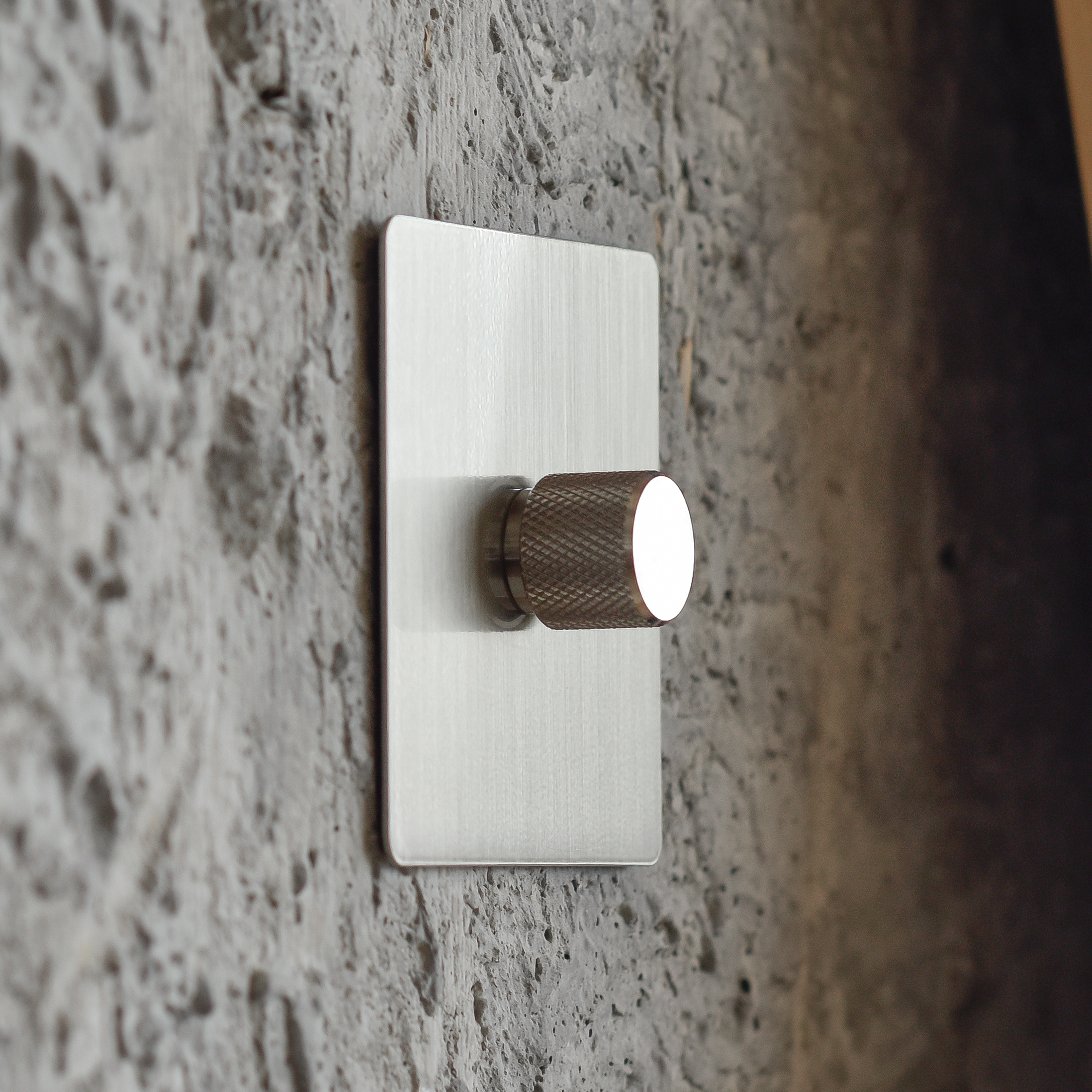 Dimmer switch - Solid steel series 1/2/3/4 Gang